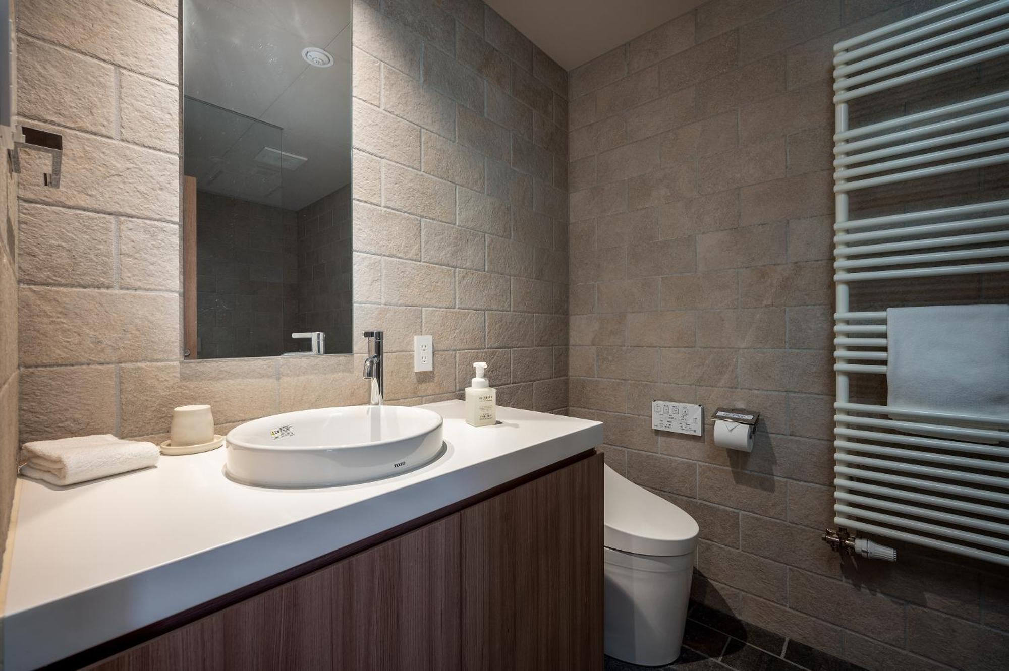 Kaku Place By H2 Life Apartment *