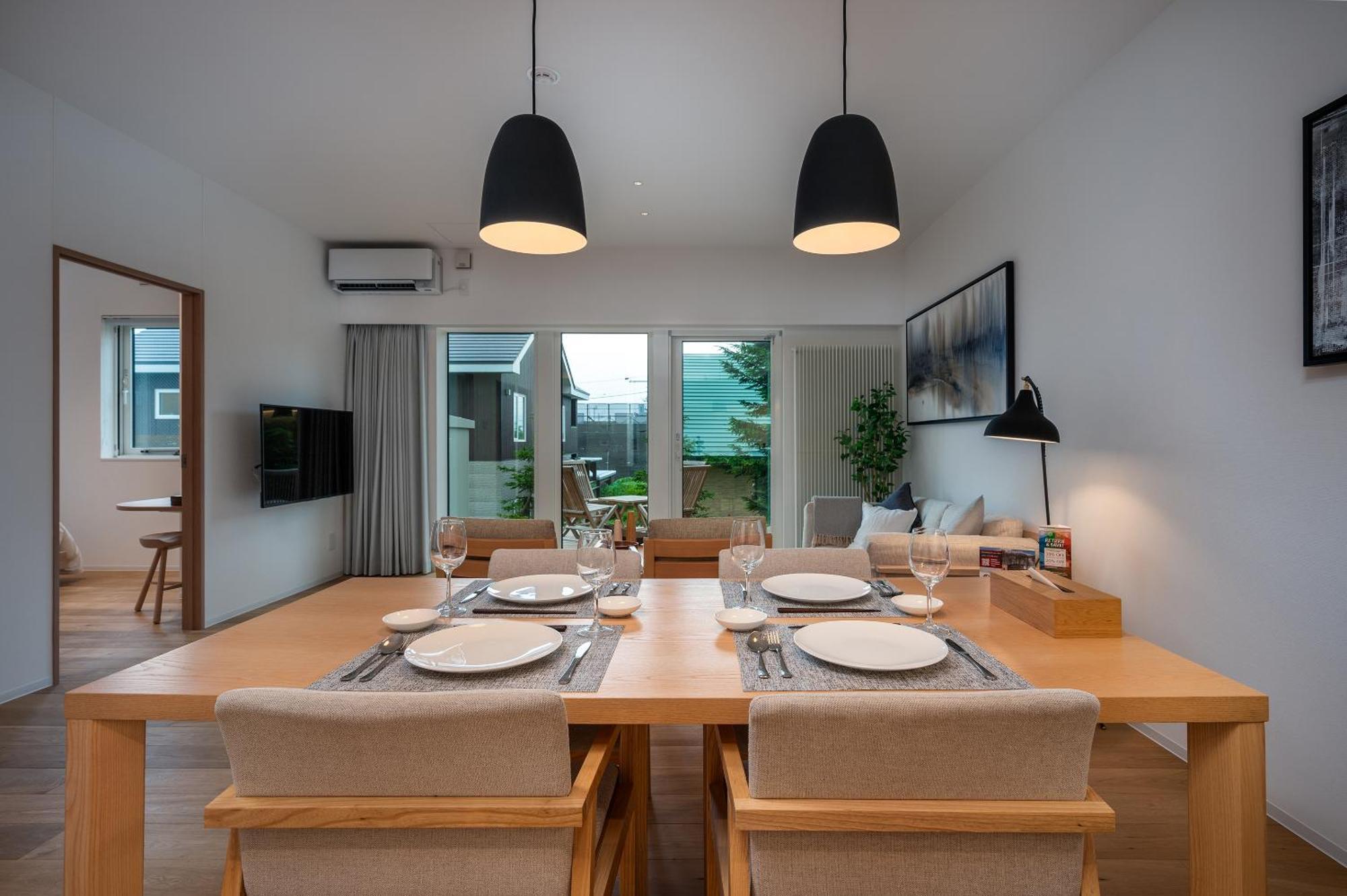 Kaku Place By H2 Life Apartment